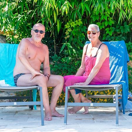 Gite Les Aiguillans Mérindol-les-Oliviers Exteriör bild