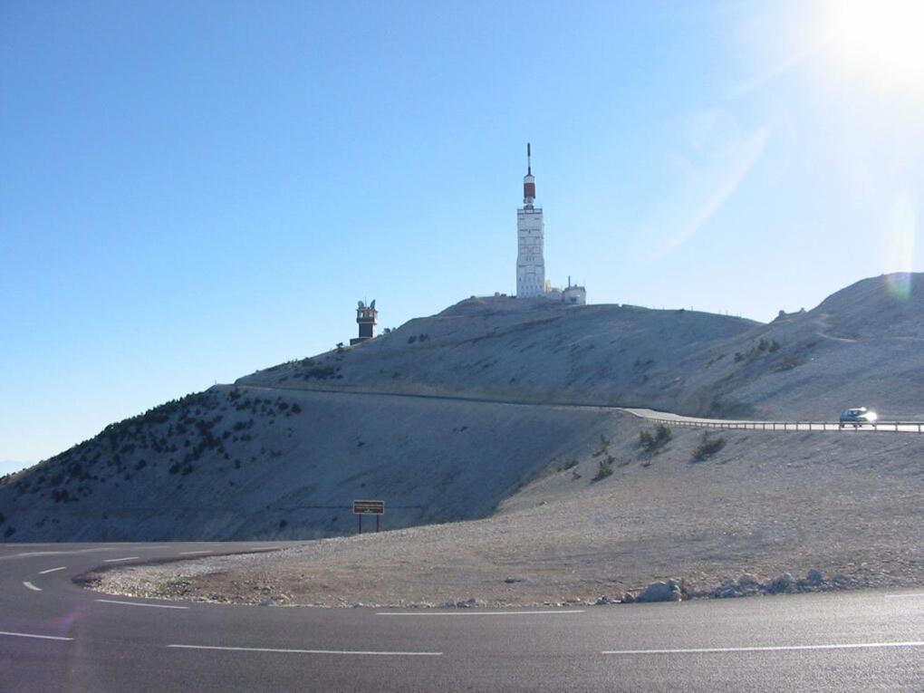 Gite Les Aiguillans Mérindol-les-Oliviers Exteriör bild